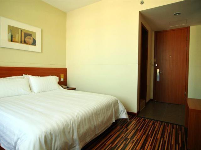 Jinjiang Inn Select Yantai Penglaige Bagian luar foto